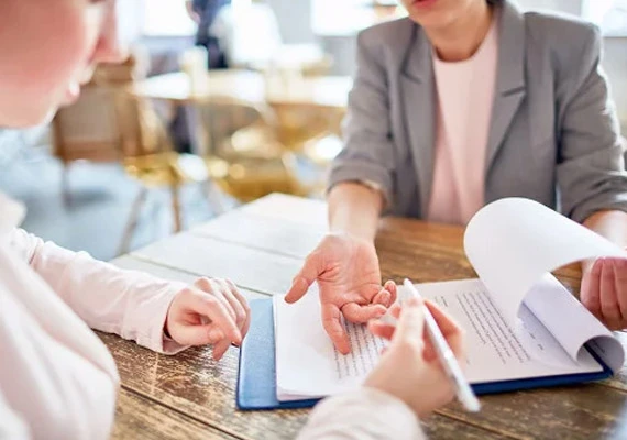 Servicios Legales para Grandes Tenedores